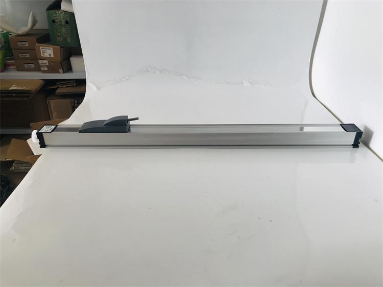 TLH直線位移傳感器 德國novotechnik位移傳感器實拍圖